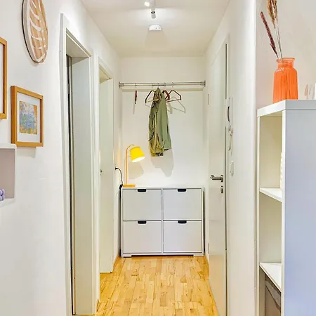 1 Bedroom Beautiful In Morschen